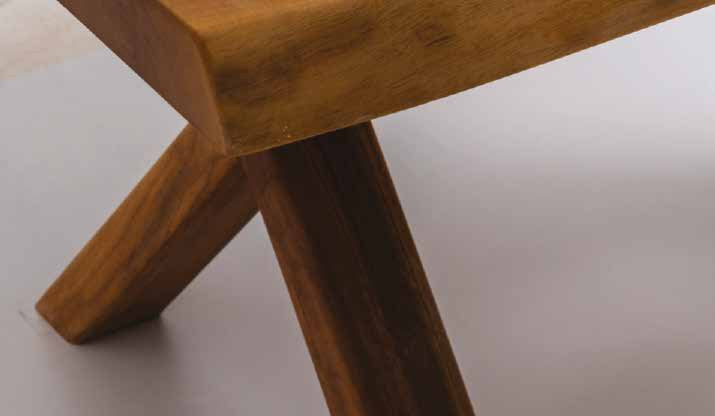 Masă Walnut – vedere frontală